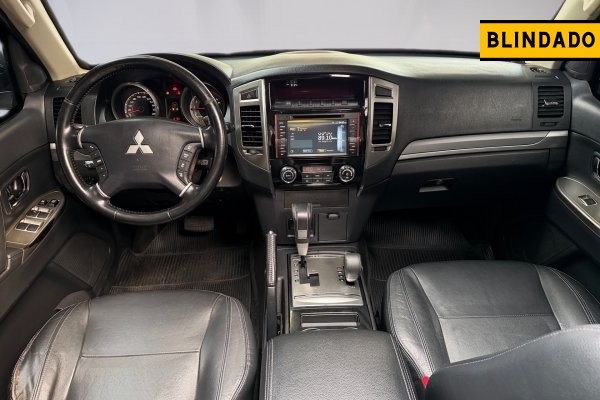 MITSUBISHI PAJERO FULL 3.2 HPE 4X4 16V TURBO INTERCOOLER DIESEL 4P AUTOMÁTICO 2016/2017 MITSUBISHI PAJERO FULL 3.2 HPE 4X4 16V TURBO INTERCOOLER DIESEL 4P AUTOMÁTICO 2016/2017